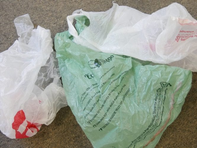 https://www.kfsk.org/wp-content/uploads/2018/08/plasticbags-1-666x500.jpg